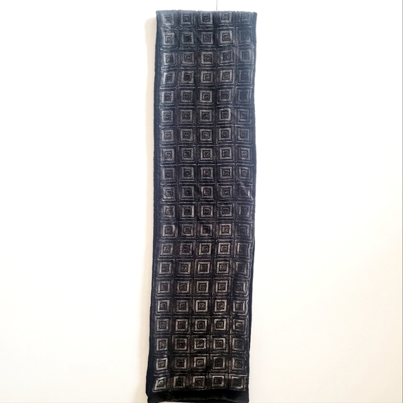 Black w/Grey Velvet Scarf - Picture 6 of 12